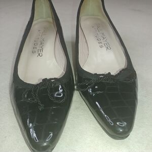 Women's Paul Mayer Sz 6 M Black Alligator print Pa